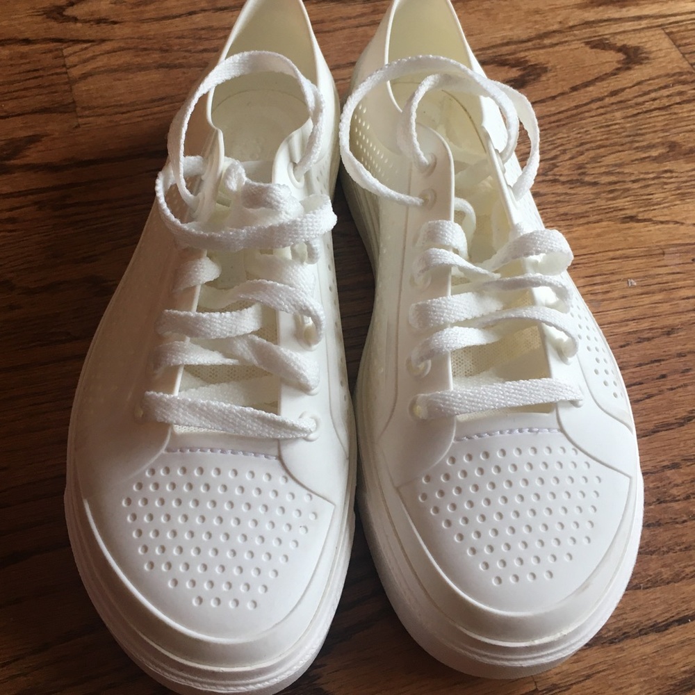 Crocs sneakers white size 9